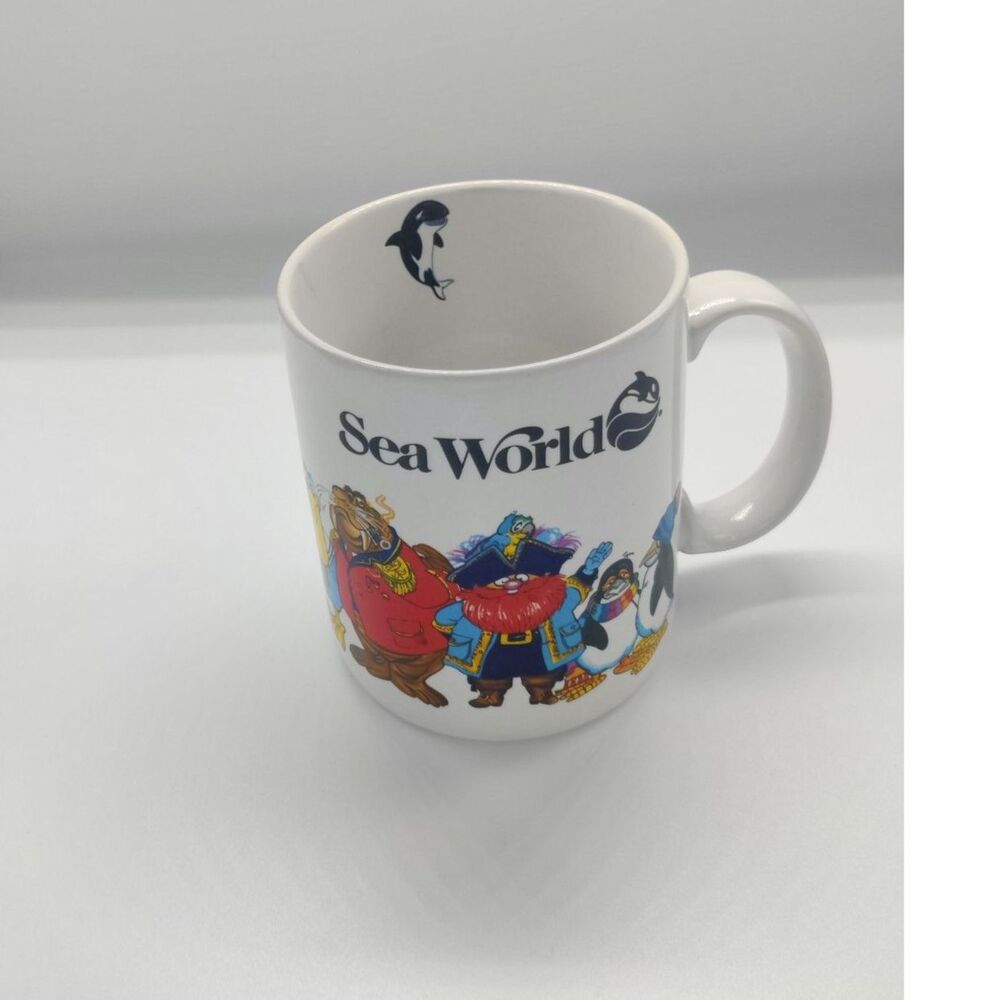 Vintage 80s Seaworld Character Mug Made in Korea Shamu 4''